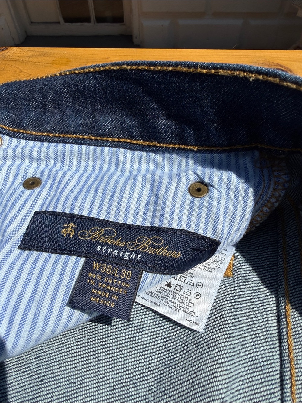 Brooks Brothers Men’s Straight Jeans in Dark Blue Denim - Picture 3 of 5
